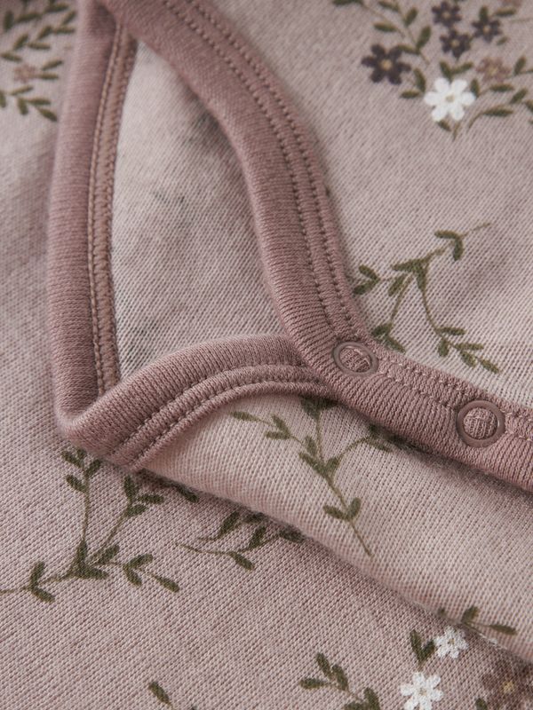 Nbfwillow lys gammelrosa ullbody m/ blomster