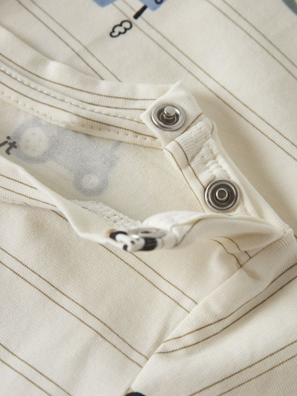 Nbmvroels offwhite body med traktorer